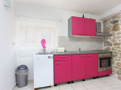 Apartment Two bedroom apartment with terrace Kaštel Štafilić, Kaštela A-15110-a - Outdoor photo 9