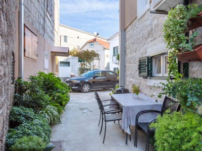 Apartment Two bedroom apartment with terrace Kaštel Štafilić, Kaštela A-15110-a - Outdoor photo 19