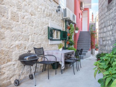 Apartment Two bedroom apartment with terrace Kaštel Štafilić, Kaštela A-15110-a - Outdoor photo 20