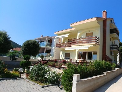 Apartment Three bedroom apartment near beach Brgulje, Molat A-16217-a - Outdoor photo 3