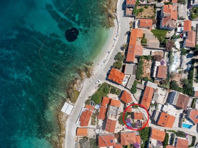 Holiday house Three bedroom house with terrace and sea view Sutivan, Brač K-16300 - Outdoor photo 9