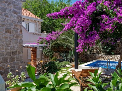 Holiday house Three bedroom house with terrace and sea view Sutivan, Brač K-16300 - Outdoor photo 22