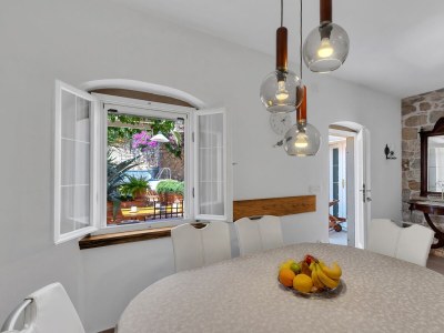 Holiday house Three bedroom house with terrace and sea view Sutivan, Brač K-16300 - Outdoor photo 39