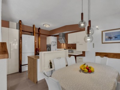 Holiday house Three bedroom house with terrace and sea view Sutivan, Brač K-16300 - Outdoor photo 40