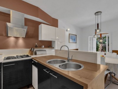 Holiday house Three bedroom house with terrace and sea view Sutivan, Brač K-16300 - Outdoor photo 43