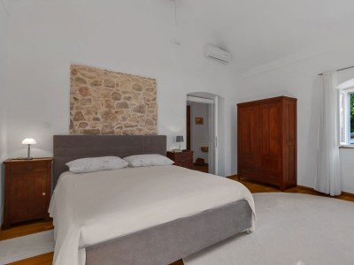 Holiday house Three bedroom house with terrace and sea view Sutivan, Brač K-16300 - Outdoor photo 49