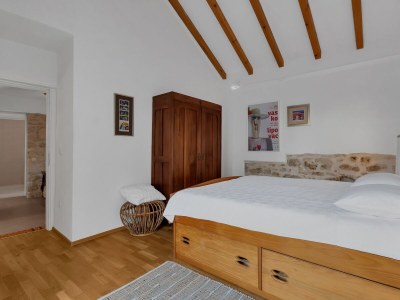 Holiday house Three bedroom house with terrace and sea view Sutivan, Brač K-16300 - Outdoor photo 56