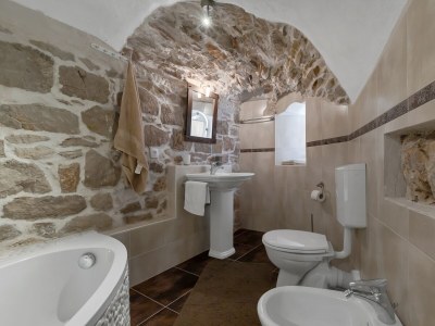 Holiday house Three bedroom house with terrace and sea view Sutivan, Brač K-16300 - Outdoor photo 59