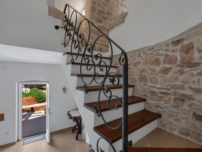 Holiday house Three bedroom house with terrace and sea view Sutivan, Brač K-16300 - Outdoor photo 68