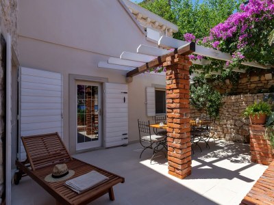 Holiday house Three bedroom house with terrace and sea view Sutivan, Brač K-16300 - Outdoor photo 72