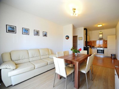 Apartment Two bedroom apartment with balcony Gornje selo, Šolta A-15545-a - Outdoor photo 6