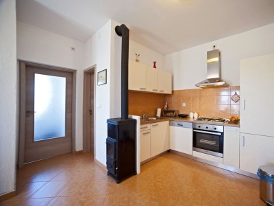 Apartment Two bedroom apartment with balcony Gornje selo, Šolta A-15545-a - Outdoor photo 11