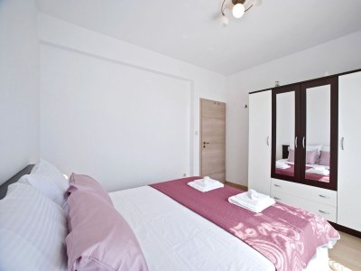 Apartment Two bedroom apartment with balcony Gornje selo, Šolta A-15545-a - Outdoor photo 17