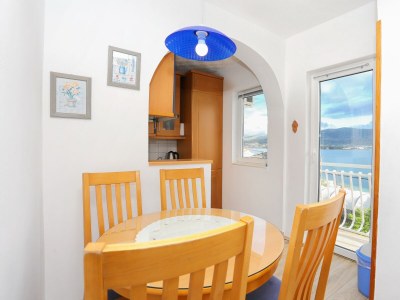 Apartment Two bedroom apartment with balcony and sea view Arbanija, Čiovo A-15595-a - Outdoor photo 8