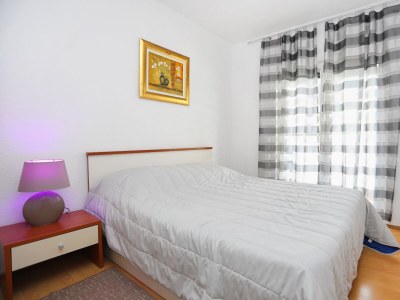 Apartment Two bedroom apartment with balcony and sea view Arbanija, Čiovo A-15595-a - Outdoor photo 11