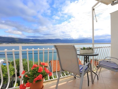 Apartment Two bedroom apartment with balcony and sea view Arbanija, Čiovo A-15595-a - Outdoor photo 17