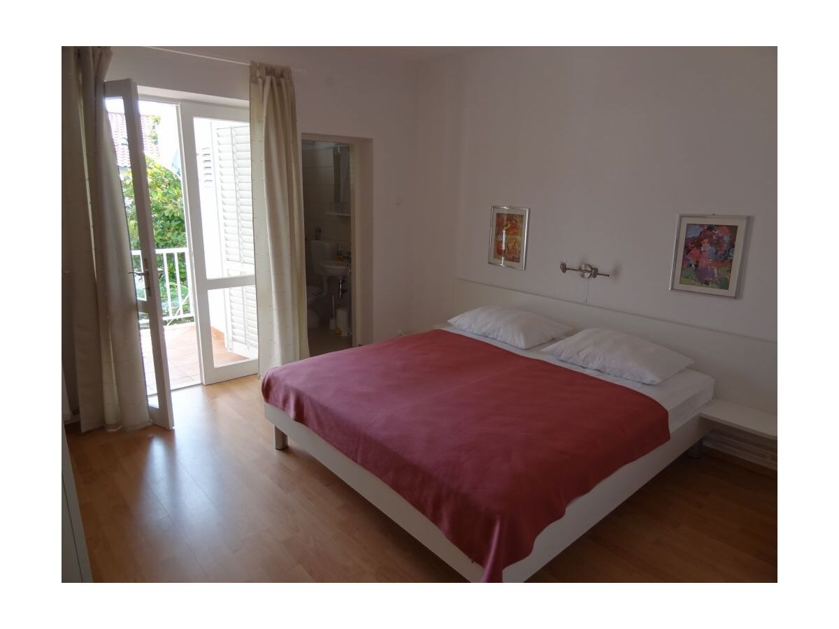 Apartment Two bedroom apartment with terrace and sea view Rab A-16359-a