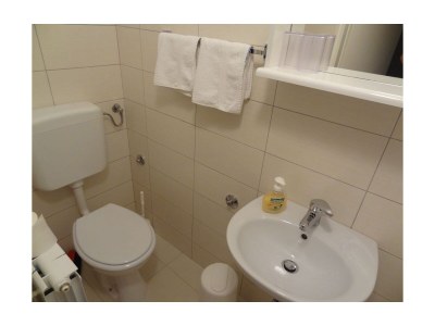 Apartment Two bedroom apartment with terrace and sea view Rab A-16359-a - Outdoor photo 8