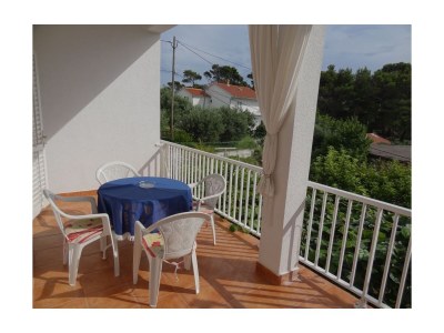 Apartment Two bedroom apartment with terrace and sea view Rab A-16359-a - Outdoor photo 10