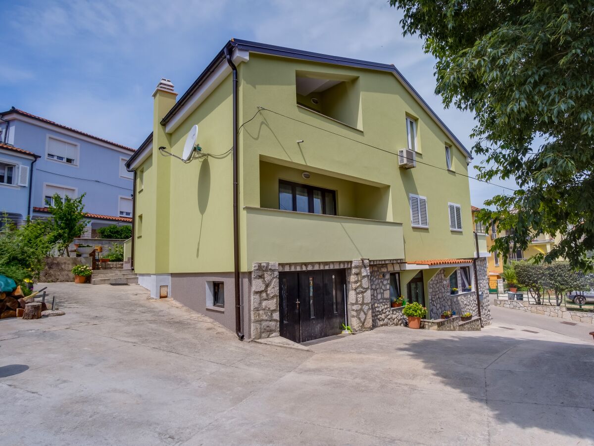 Apartment Three bedroom apartment with terrace Mali Lošinj, Lošinj A-16019-a - Outdoor photo 2