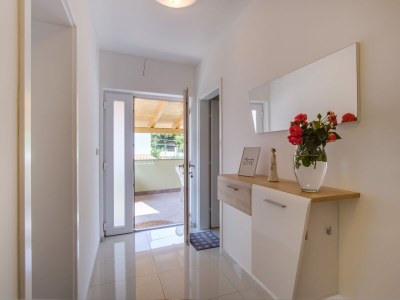 Apartment Three bedroom apartment with terrace Mali Lošinj, Lošinj A-16019-a - Outdoor photo 23