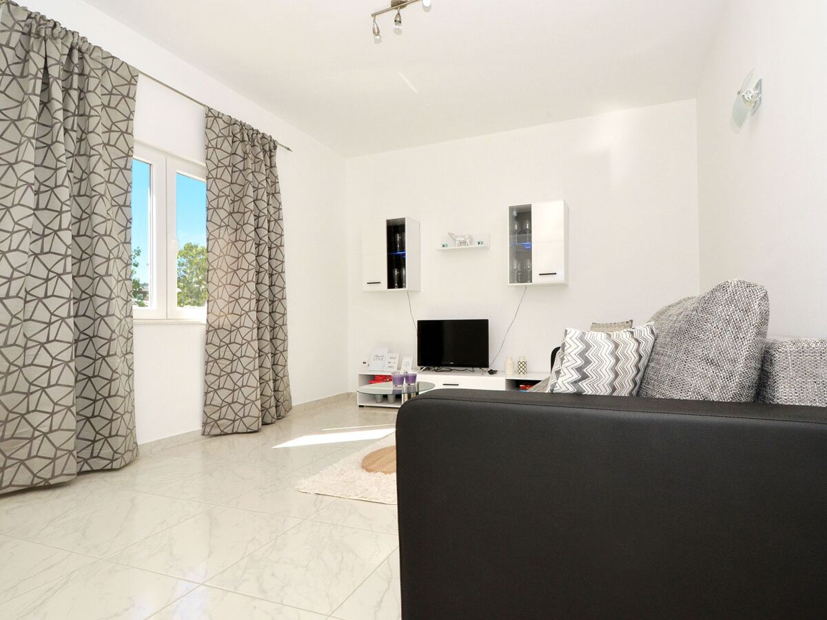 Holiday house Two bedroom house near beach Vinišće, Trogir K-16488 - Outdoor photo 3