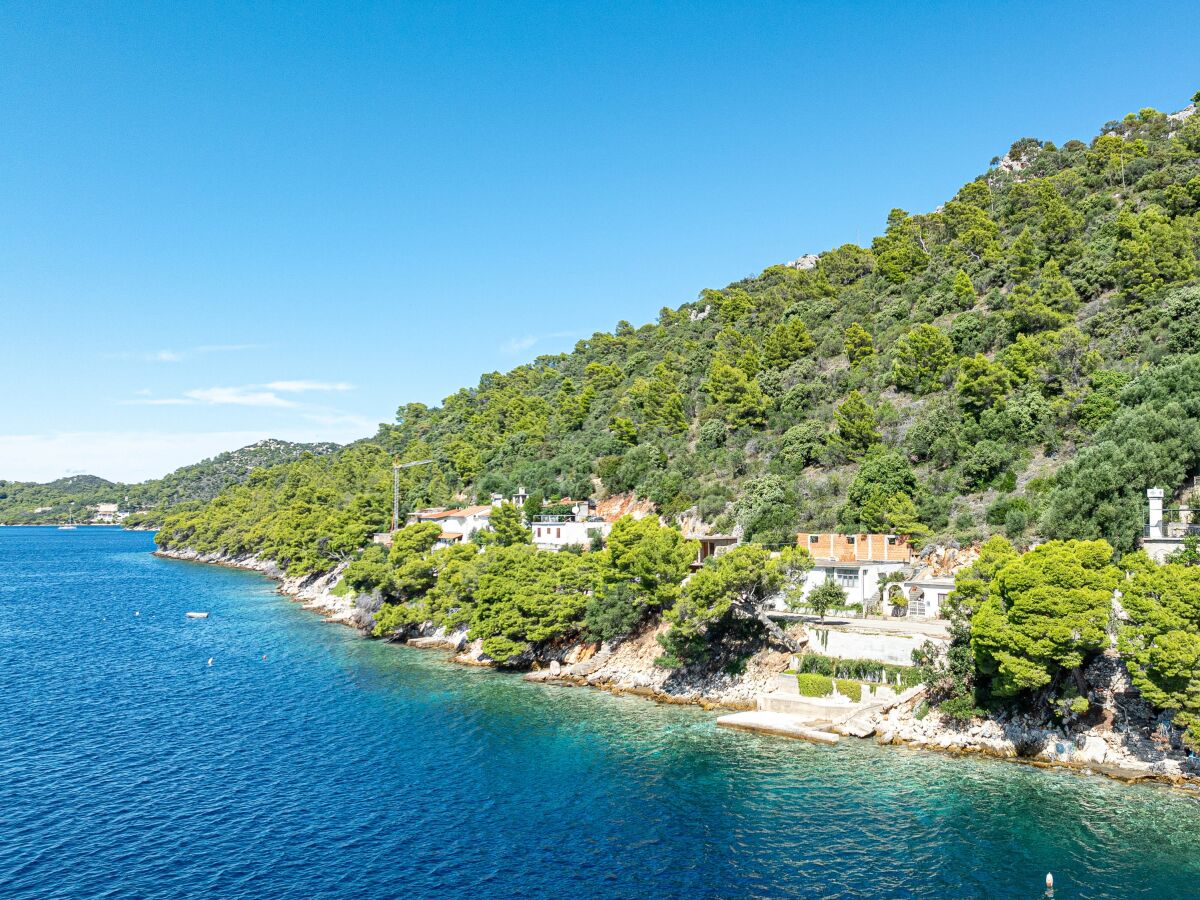 Apartment One bedroom apartment near beach Ubli, Lastovo A-16599-a - Outdoor photo 5