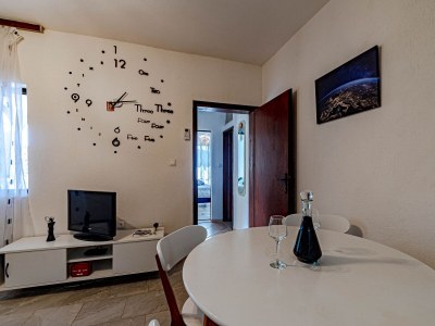 Apartment One bedroom apartment near beach Ubli, Lastovo A-16599-a - Outdoor photo 19