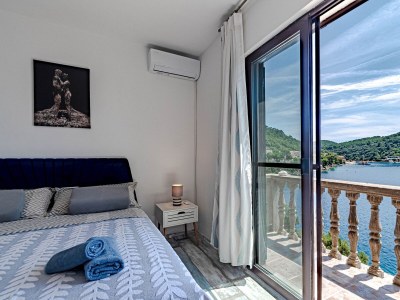 Apartment One bedroom apartment near beach Ubli, Lastovo A-16599-a - Outdoor photo 34