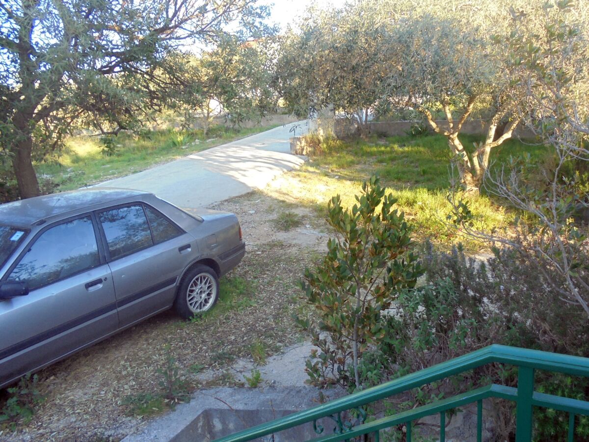 Apartment One bedroom apartment with terrace and sea view Nečujam, Šolta A-16729-a - Outdoor photo 3