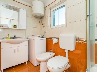 Apartment One bedroom apartment with terrace and sea view Nečujam, Šolta A-16729-a - Outdoor photo 17