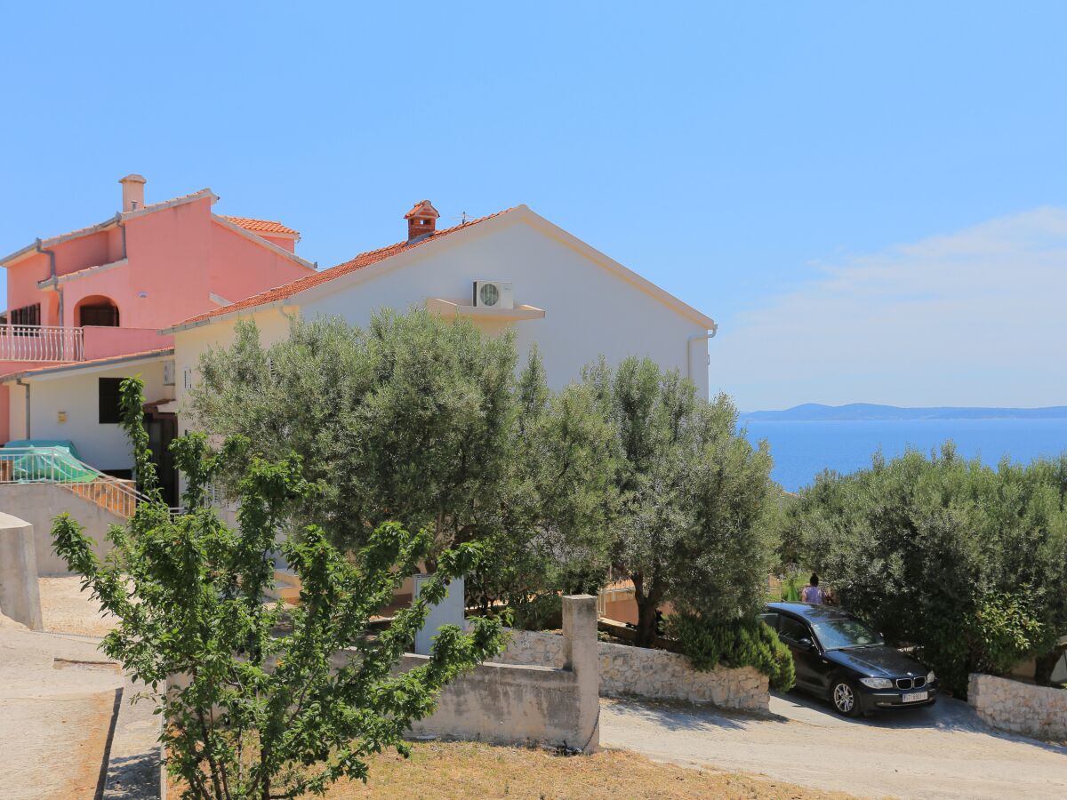 Apartment One bedroom apartment with terrace and sea view Mavarštica, Čiovo A-18651-a - Outdoor photo 3