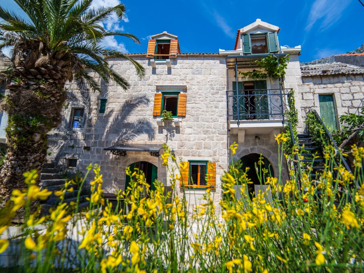 Holiday house Two bedroom house with terrace and sea view Gornja Podgora, Makarska K-16835 - Outdoor photo 2