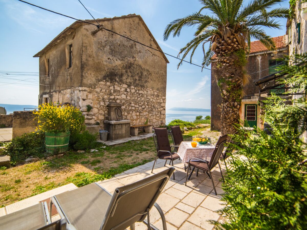 Holiday house Two bedroom house with terrace and sea view Gornja Podgora, Makarska K-16835 - Outdoor photo 5