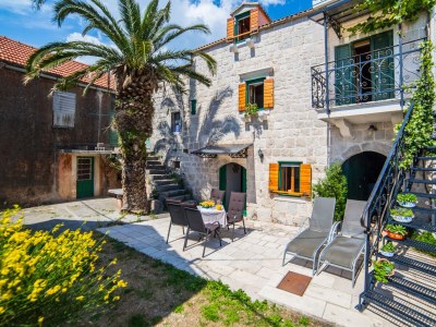 Holiday house Two bedroom house with terrace and sea view Gornja Podgora, Makarska K-16835 in Podgora - Holiday house