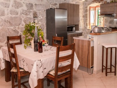 Holiday house Two bedroom house with terrace and sea view Gornja Podgora, Makarska K-16835 - Outdoor photo 10
