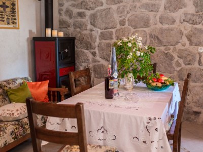 Holiday house Two bedroom house with terrace and sea view Gornja Podgora, Makarska K-16835 - Outdoor photo 11