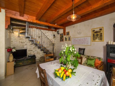 Holiday house Two bedroom house with terrace and sea view Gornja Podgora, Makarska K-16835 - Outdoor photo 12