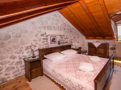 Holiday house Two bedroom house with terrace and sea view Gornja Podgora, Makarska K-16835 - Outdoor photo 23