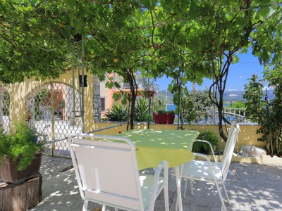 Apartment Two bedroom apartment near beach Arbanija, Čiovo A-18661-a - Outdoor photo 9