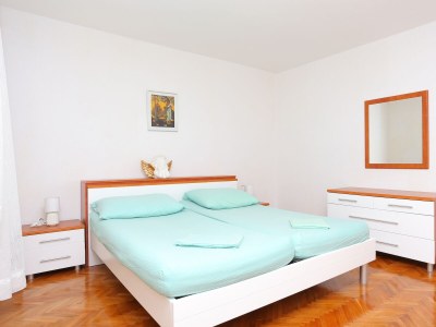 Apartment Two bedroom apartment near beach Arbanija, Čiovo A-18661-a - Outdoor photo 23