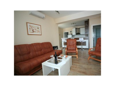 Holiday house Four-bedroom house with terrace and sea view Sumartin, Brač K-16842 - Outdoor photo 9