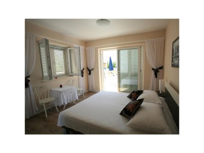 Holiday house Four-bedroom house with terrace and sea view Sumartin, Brač K-16842 - Outdoor photo 15