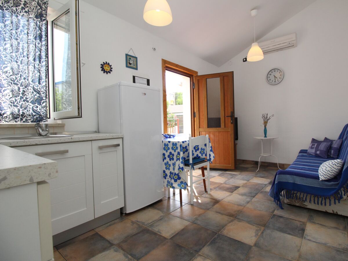 Apartment Two bedroom apartment with terrace Šilo, Krk A-18689-a - Outdoor photo 3