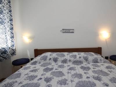 Apartment Two bedroom apartment with terrace Šilo, Krk A-18689-a - Outdoor photo 8