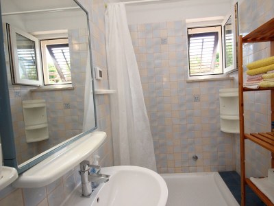 Apartment Two bedroom apartment with terrace Šilo, Krk A-18689-a - Outdoor photo 12