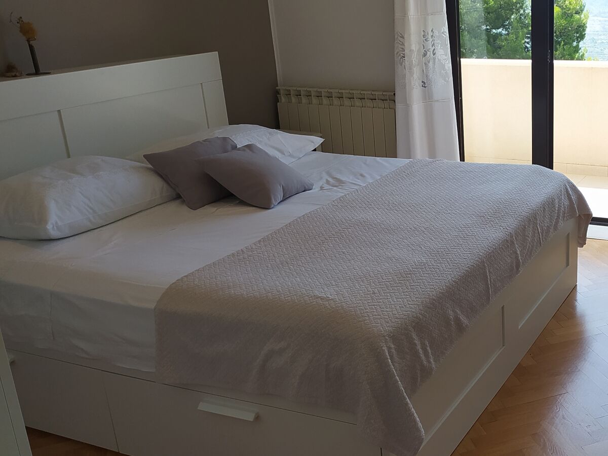 Apartment Three bedroom apartment with terrace and sea view Klis, Split A-16979-a - Outdoor photo 2