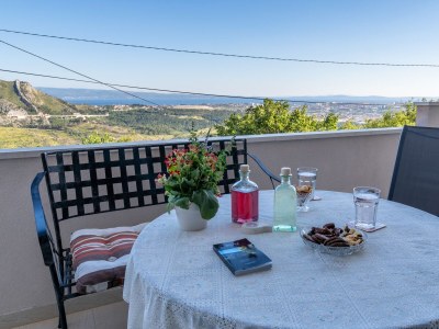 Apartment Three bedroom apartment with terrace and sea view Klis, Split A-16979-a - Outdoor photo 15