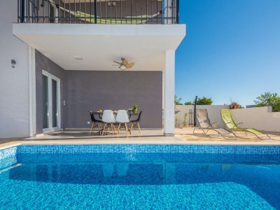 Holiday house Three bedroom house with terrace and sea view Vir - Torovi - Vir - Pedinka, Vir K-18732 in Vir - Holiday house