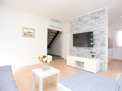 Holiday house Four-bedroom house with terrace and sea view Slatine, Čiovo K-17231 - Outdoor photo 22